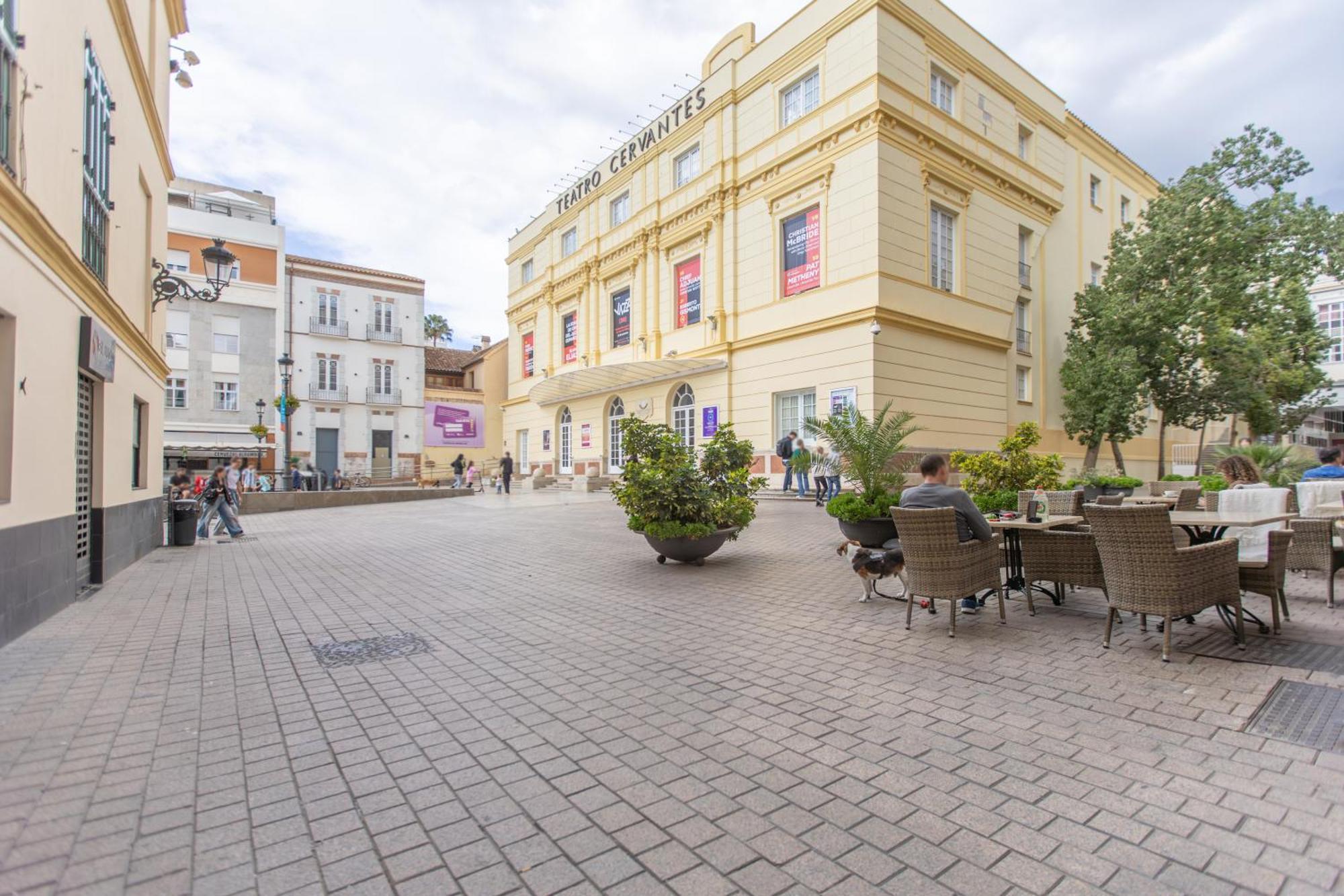 Homely Malaga San Juan De Letran Plaza De La Merced Extérieur photo